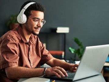 Conheça algumas das tecnologias em alta no mercado internacional e veja onde aprendê-las 