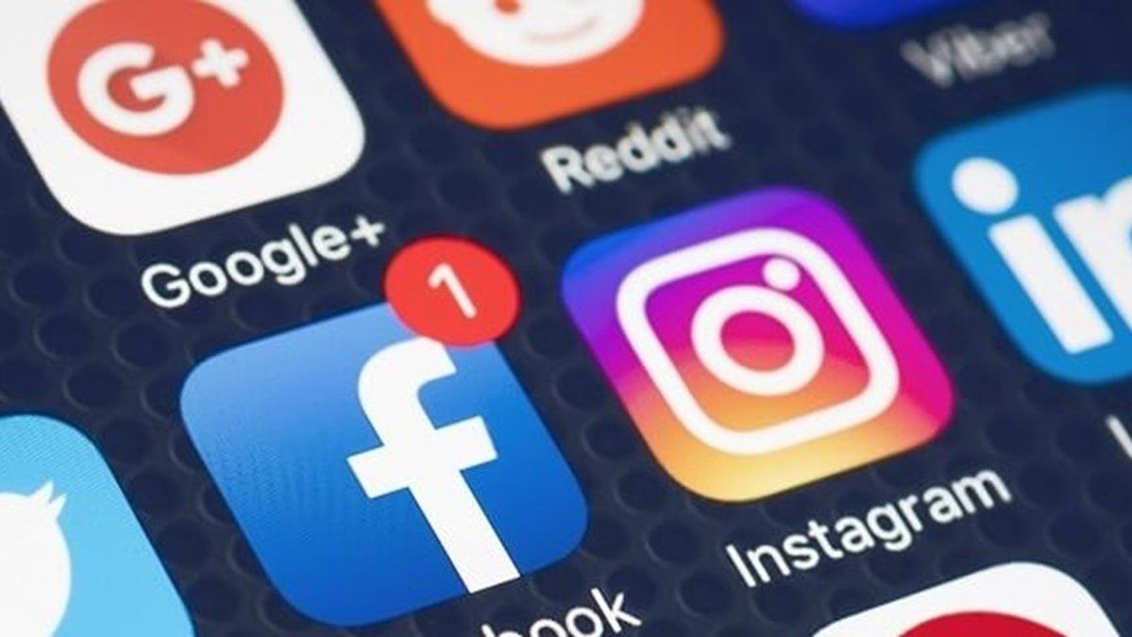 Ministros do STF votam a favor de responsabilizar redes sociais por postagens de usuários
