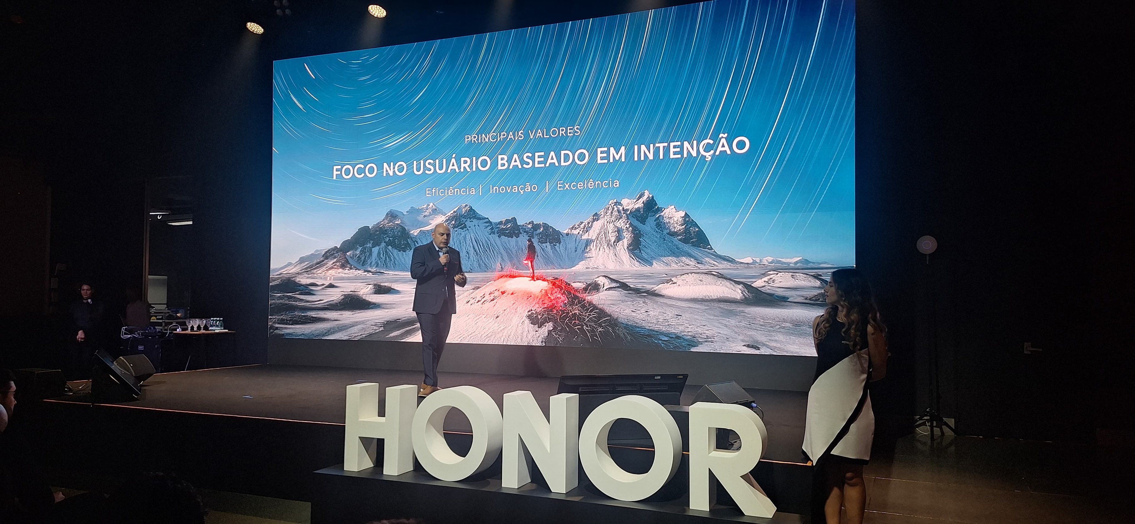 Imagem de Honor chega ao Brasil prometendo lançamentos simultâneos, assistência técnica e mais