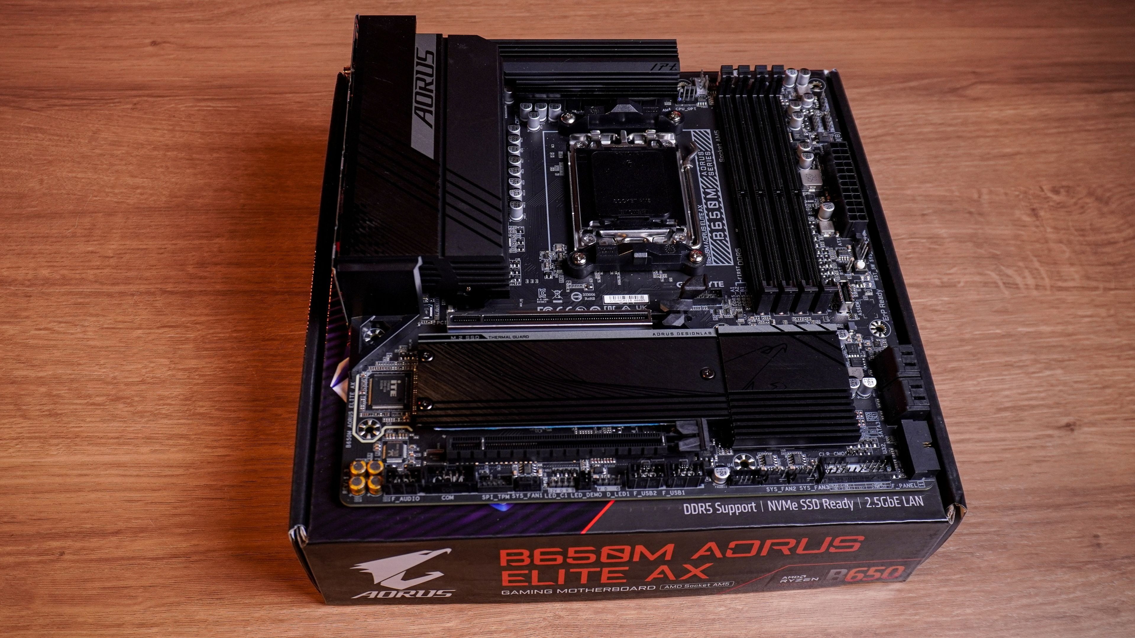 Placa-mãe B650M AORUS Elite AX