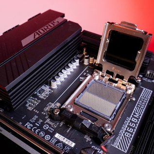 Imagem de Review B650M AORUS Elite AX: uma placa-mãe intermediária caprichada