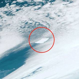 Imagem de Maior iceberg do mundo perde pedaço de 80 km² e ameaça ilha dos pinguins