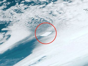 Maior iceberg do mundo perde pedaço de 80 km² e ameaça ilha dos pinguins