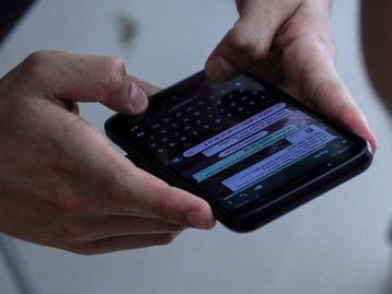 ChatGPT no WhatsApp permite enviar fotos e vídeos ao chatbot
