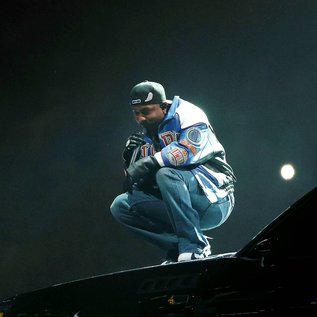 Imagem de Show polêmico de Kendrick Lamar no Super Bowl 2025 já está disponível! Assista aqui e entenda controvérsia
