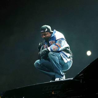 Imagem de Show polêmico de Kendrick Lamar no Super Bowl 2025 já está disponível! Assista aqui e entenda controvérsia