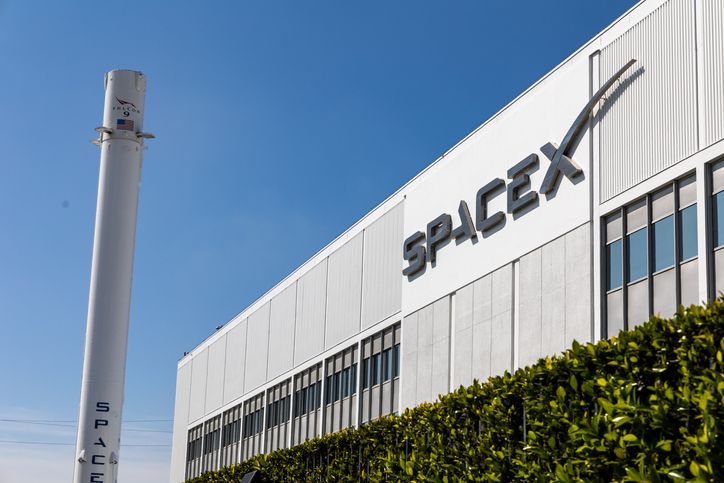 spacex.jpg