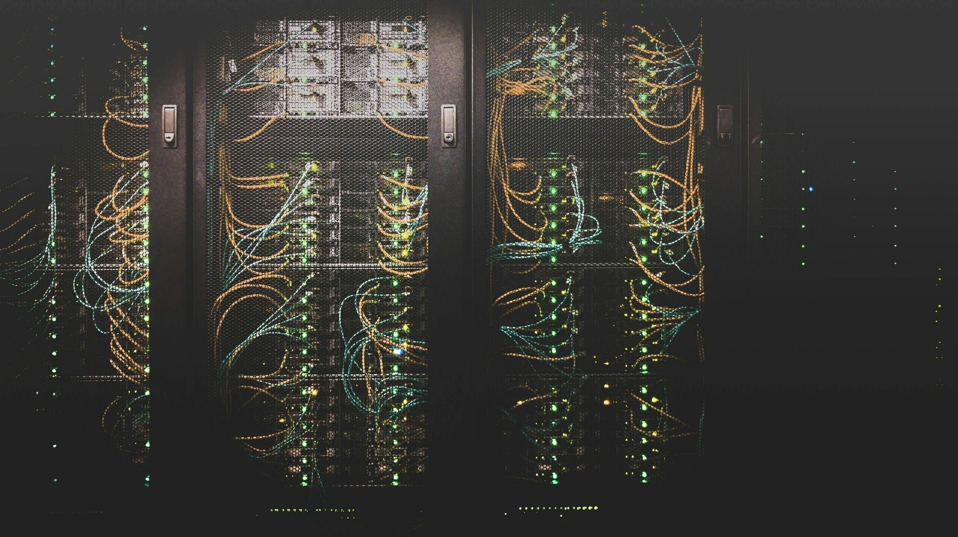 Data center Taylor Vick/Unsplash