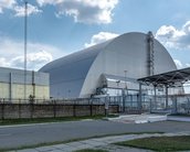 Ataque de drone russo atinge cúpula de proteção da usina nuclear de Chernobyl