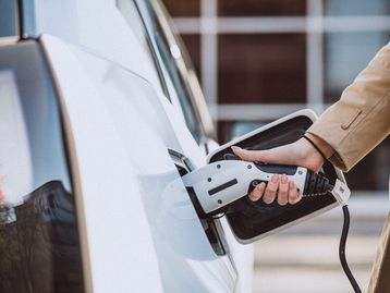 Qual foi o primeiro carro elétrico do mundo?