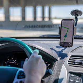 Imagem de Uber e Loggi anunciam parceria para fazer entregas no Brasil; saiba como funciona