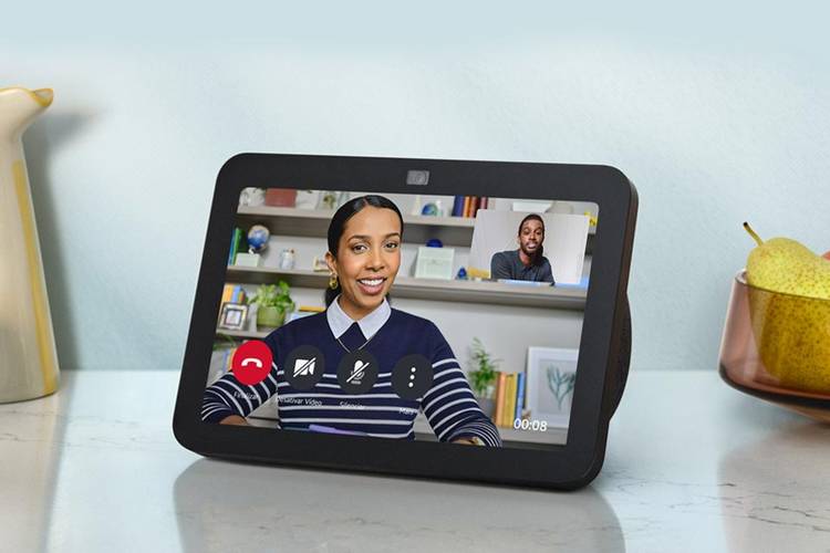 Smart-Speaker-com-Alexa-Show-8-3a-geracao.jpg
