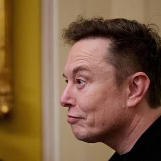 Imagem de ‘Ele ficou louco’: Trump responde acusações e ameaça cortar subsídios das empresas de Musk