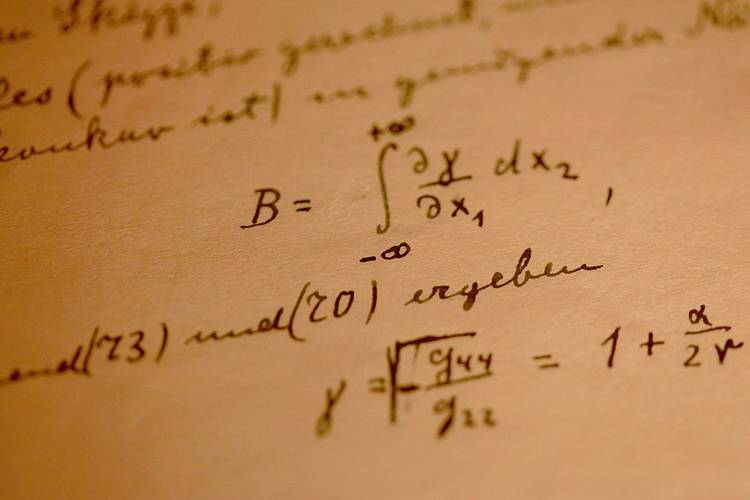 manuscrito-teoria-da-relatividade-einstein.jpg