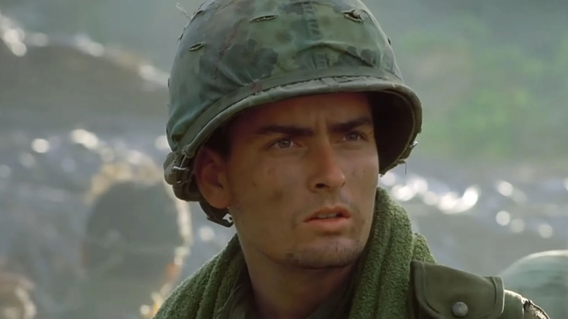 charlie-sheen-platoon.jpg