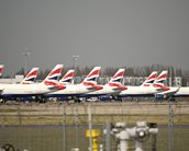 Aeroporto de Heathrow é fechado após incêndio e mais de 1,3 mil voos são cancelados