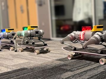 Só os loucos sabem: robôs com quatro 'pernas' aprendem a andar de skate
