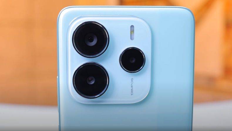 Os sensores traseiros do Redmi Note 14.