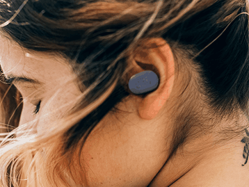 Fone JBL Tune Buds pelo menor preço na Amazon; confira oportunidade
