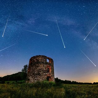 Imagem de Duas chuvas de meteoro acontecerão em abril e maio; saiba como observar