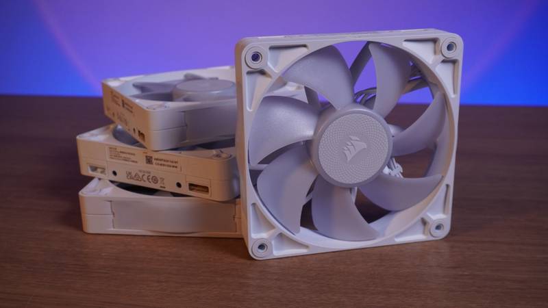Ventoinhas da Corsair iCUE Link QX120 RGB