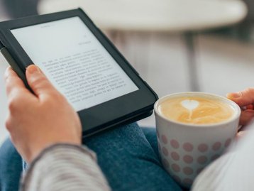 E-books para ter o que ler no feriado: obras de Graciliano Ramos, Julia Quinn e mais a partir de R$1,90