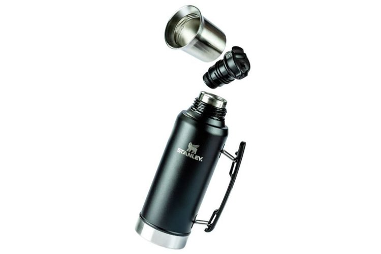 garrafas-stanley-e-cuias-em-oferta.jpg