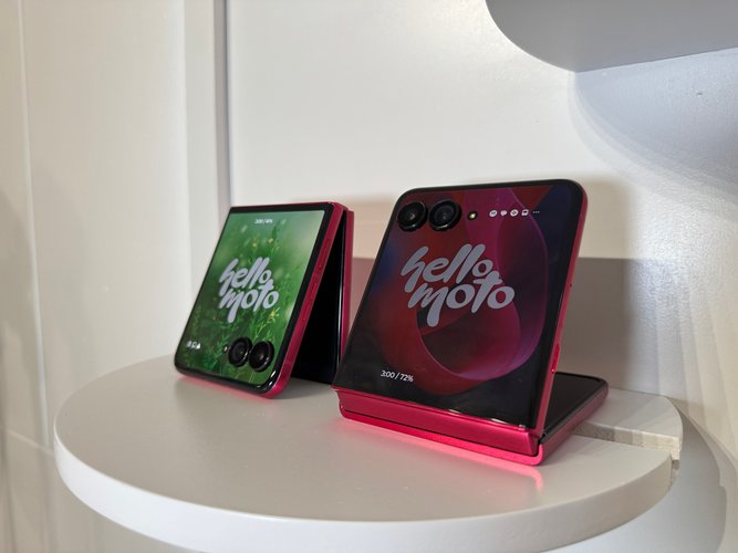 razr60-ultra.JPG