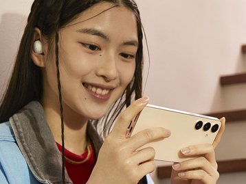 Celular em promoção: seleção com modelos Samsung, Motorola e mais com até 30% OFF para o Dia das Mães