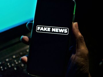 STF julga denúncia contra acusados de espalhar fake news eleitorais em redes sociais e mensageiros