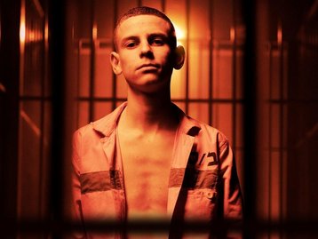 Conheça a história real de Bad Boy, nova série bombando na Netflix