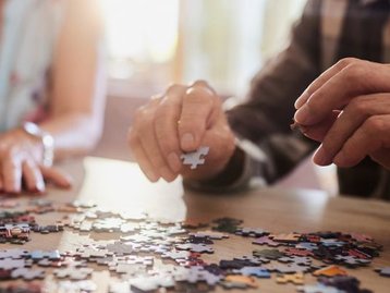 Jogos de cartas, tabuleiro e quebra-cabeça em promoção na Semana Geek da Amazon