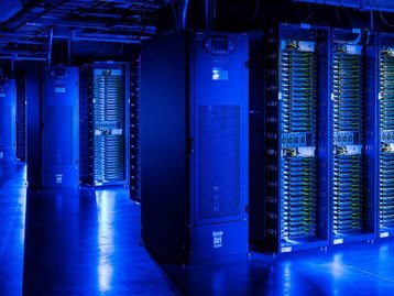 Big Techs x operadoras: leis sobre data centers viram briga de gigantes no Brasil