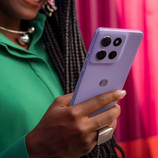 Imagem de Moto G86 Power, G86 e G56 estreiam com bateria de até 6.700 mAh