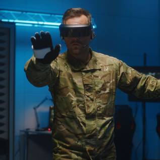 Imagem de Meta vai desenvolver tecnologia de realidade mista para empresa militar