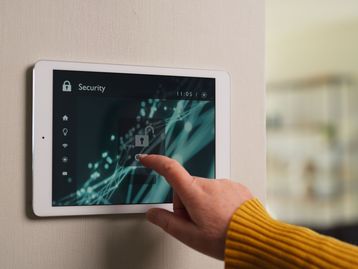 Para que serve e por que é importante ter um monitor de casa inteligente? 