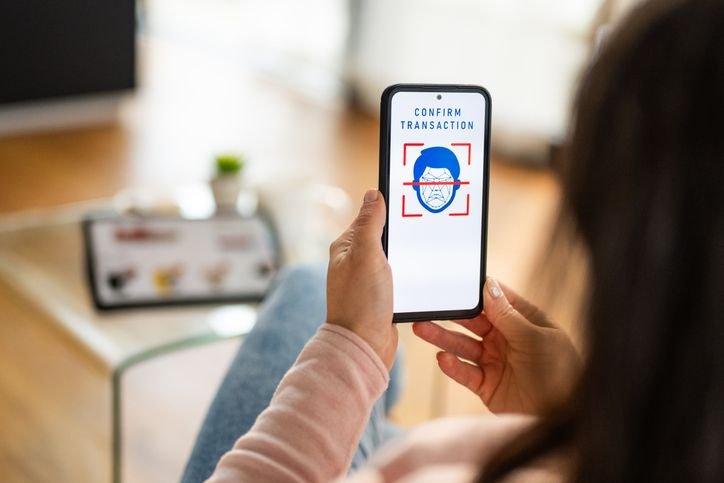 Biometria facial: como criminosos estão ‘roubando’ rostos para fraudar tecnologia Biometria facial: como criminosos estão ‘roubando’ rostos para fraudar tecnologia