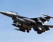 F-16 da Ucrânia derruba poderoso caça russo; confira o vídeo