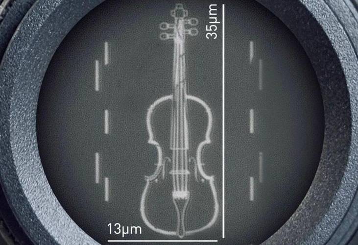 a-imagem-mostra-o-menor-violino-do-mundo-feito-com-nanotecnologia