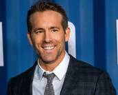 Mocinho, herói e vilão: a carreira de sucesso de Ryan Reynolds