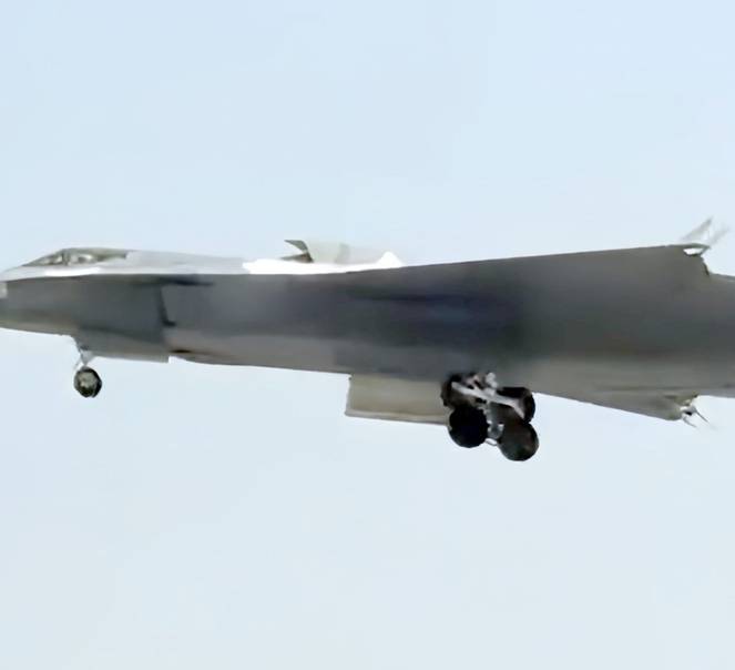 Imagem de Chengdu J-36: conheça a nova aeronave militar da China para missões stealth