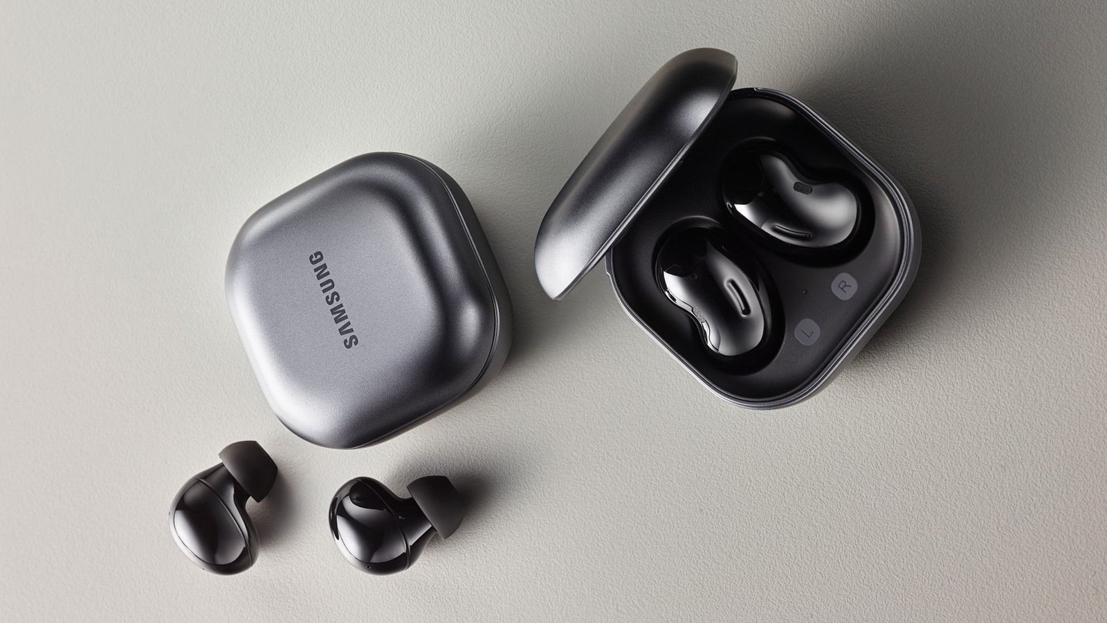 Samsung prepara Galaxy Buds Core, fone baratinho sucessor do Buds FE