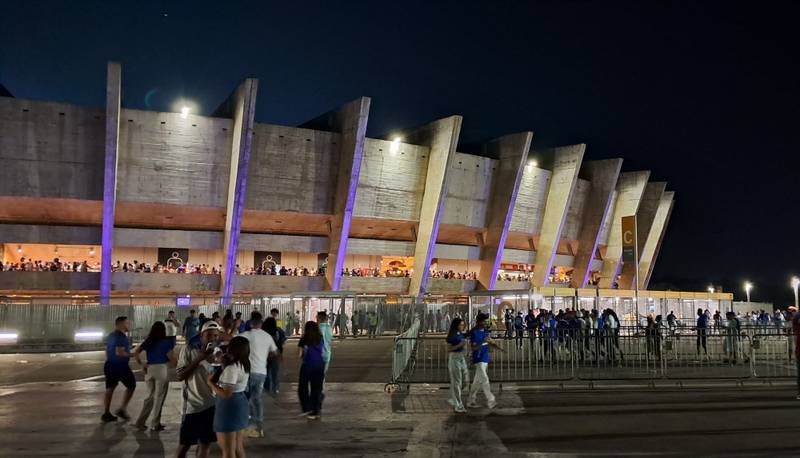 torcedores-na-entrada-do-estadio-mineirao