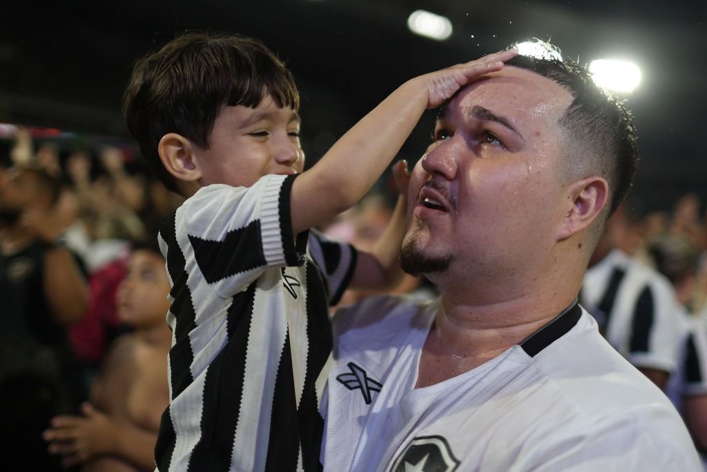 torcida-futebol-botafogo