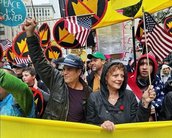 No Kings: Mark Ruffalo e mais celebridades de Hollywood participam de protestos contra Trump