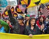No Kings: Mark Ruffalo e mais celebridades de Hollywood participam de protestos contra Trump