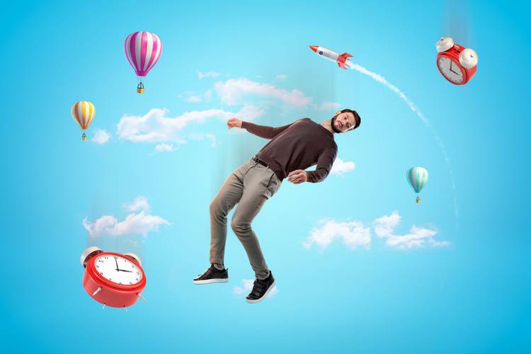 homem-jovem-flutuando-no-céu-com-despertadores-foguetes-e-balões