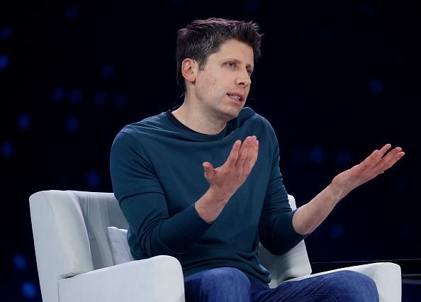 Acabou a amizade? OpenAI pode denunciar Microsoft por comportamento anticompetitivo Acabou a amizade? OpenAI pode denunciar Microsoft por comportamento anticompetitivo