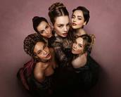 Série 'estilo Bridgerton' está de volta ao streaming! Veja trailer da 2ª temporada de Os Bucaneiros