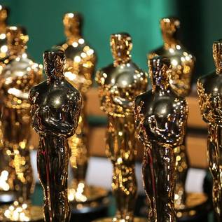 Imagem de O que é um Oscar Honorário? Entenda prêmio que Tom Cruise e outros atores ganharam
